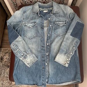 Madewell Denim snap button shirt w/ elbow patches